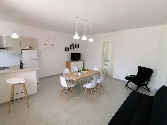 Apart Daire, 2 Yatak Odası, Balkon, Kule