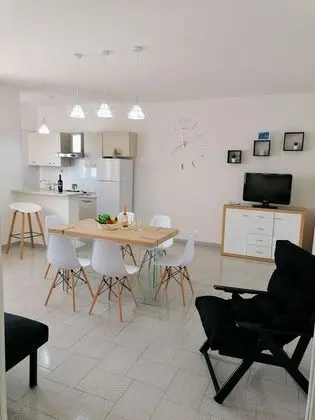 Apart Daire, 2 Yatak Odası, Balkon, Kule