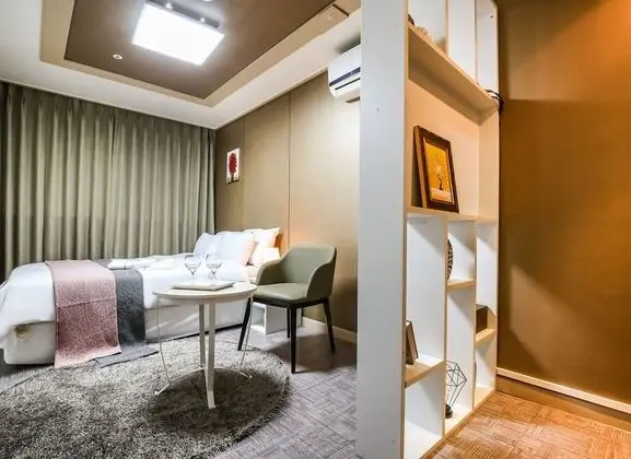 Standard Tek Büyük Yataklı Oda