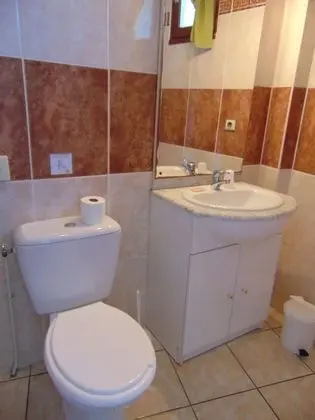 Dört Kişilik Oda, Sigara İçilmez