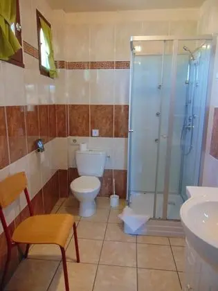 Dört Kişilik Oda, Sigara İçilmez
