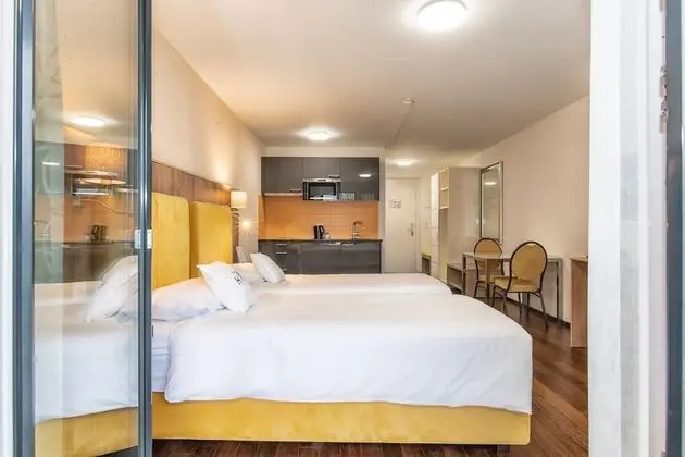 Tek Büyük Yataklı Oda