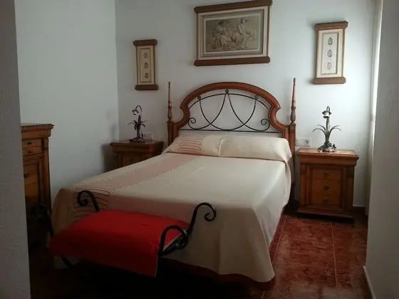Tek Büyük Yataklı Oda, Ortak Banyo