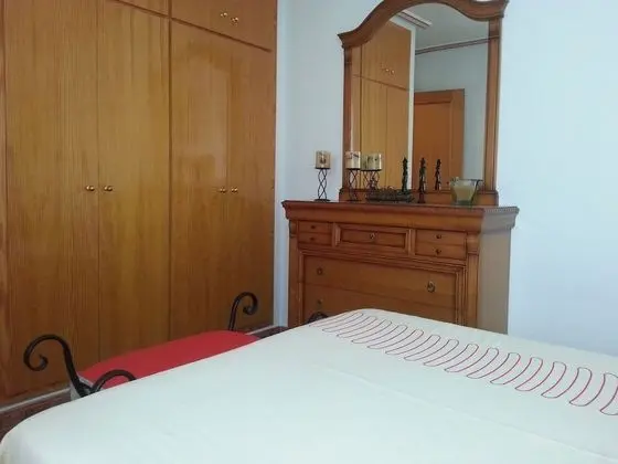 Tek Büyük Yataklı Oda, Ortak Banyo