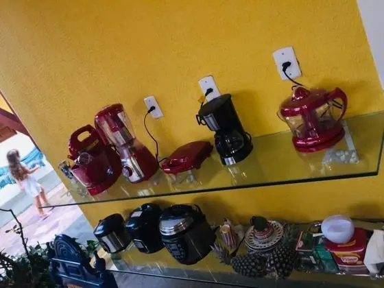 Üç Kişilik Oda, Sigara İçilmez