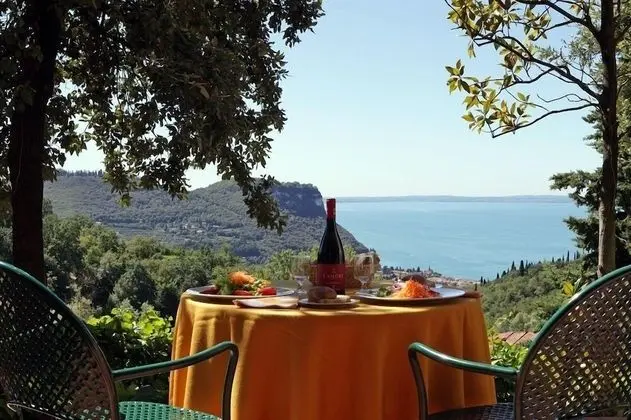 Apart Daire, 1 Yatak Odası, Teras, Göl Manzaralı