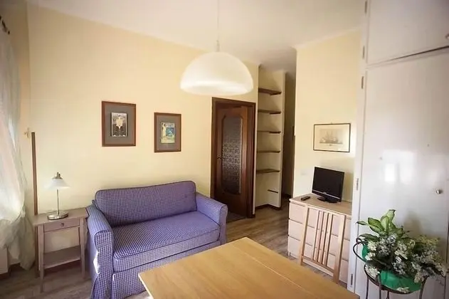 Üç Kişilik Oda, Balkon