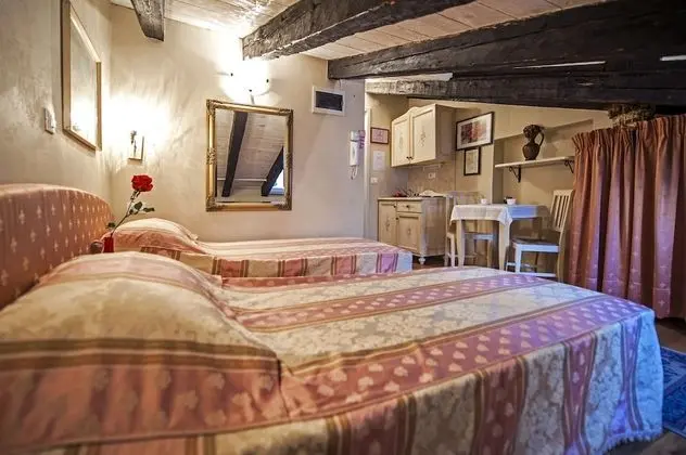 Tek Büyük Yataklı Oda (Attic)