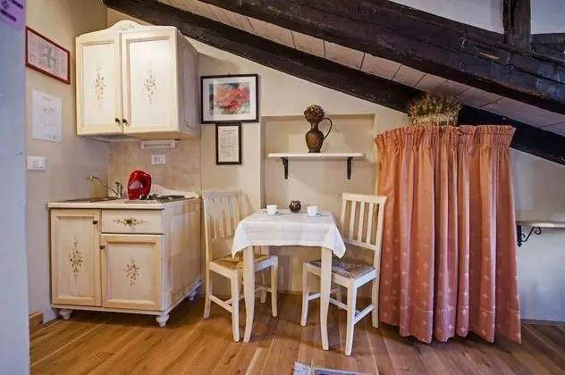 Tek Büyük Yataklı Oda (Attic)