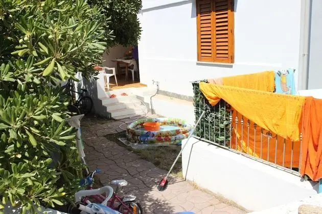 Apart Daire, 2 Yatak Odası, Bahçe Manzaralı, Zemin Kat