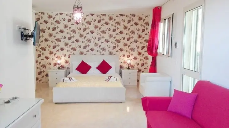 Tek Büyük Yataklı Oda, Deniz Manzaralı (No Kitchenette)