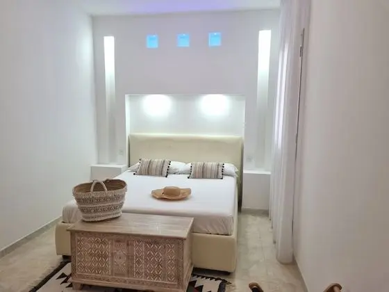 Tek Büyük Yataklı Oda, Deniz Manzaralı (No Kitchenette)