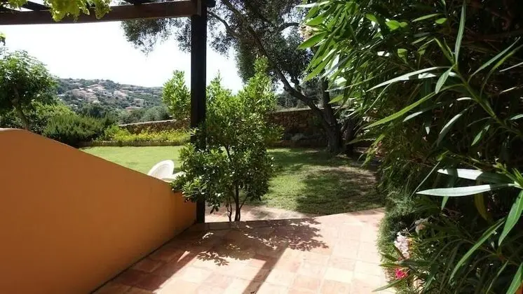 Apart Daire, Teras, Deniz Manzaralı (Corsican stone walls)