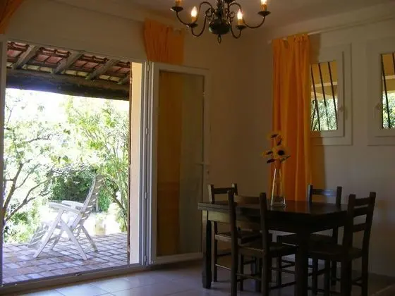 Classic Apart Daire, 2 Yatak Odası, Bahçe Manzaralı