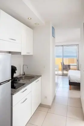 Stüdyo, Teras, Denize Bakan