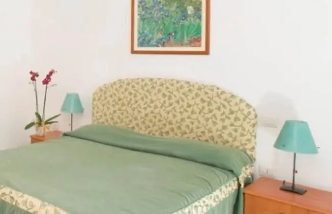Tek Büyük veya İki Ayrı Yataklı Oda, Bahçe Manzaralı, Ek Bina