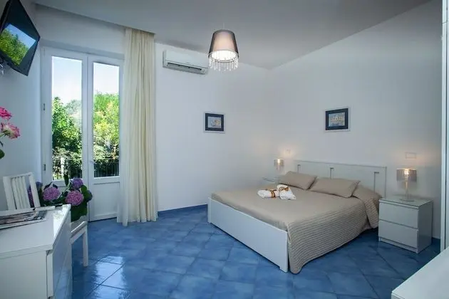 Üç Kişilik Oda, Balkon