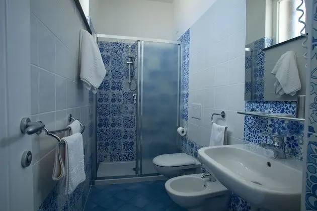 Üç Kişilik Oda, Balkon