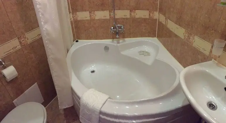 Deluxe Tek Büyük veya İki Ayrı Yataklı Oda