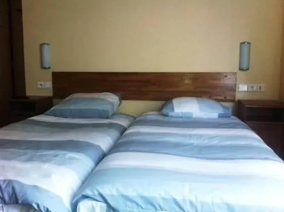 İki Ayrı Yataklı Oda, Küçük Mutfak