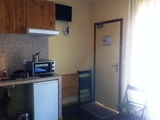 Tek Kişilik Oda, Küçük Mutfak