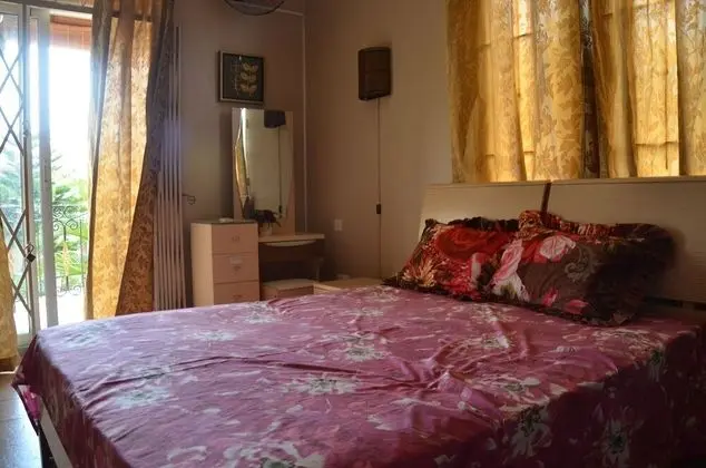 Apart Daire, Havuz Manzaralı