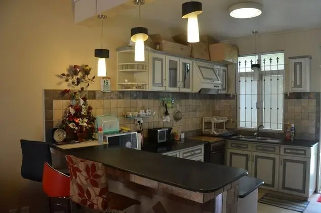 Apart Daire, Havuz Manzaralı