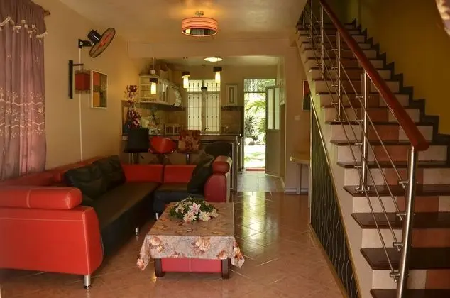 Apart Daire, Havuz Manzaralı