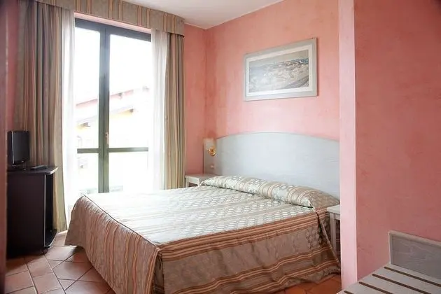 Economy Büyük Yataklı Tek Kişilik Oda