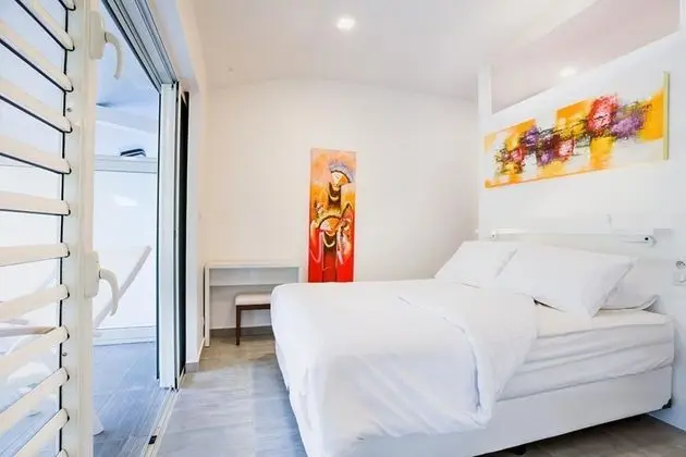 Süit, 1 Yatak Odası, Bahçe Manzaralı (1st Floor Suite)