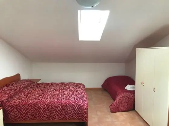 Tek Büyük Yataklı Oda, Küçük Mutfak