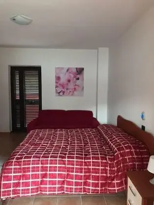 Üç Kişilik Oda, Küçük Mutfak