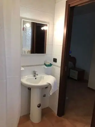 Üç Kişilik Oda, Küçük Mutfak