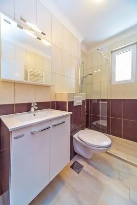 Apart Daire (broj 4)