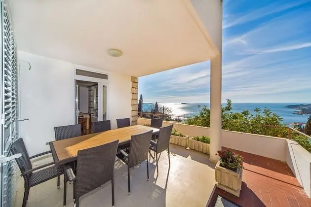 Apart Daire, Deniz Manzaralı (6+2)