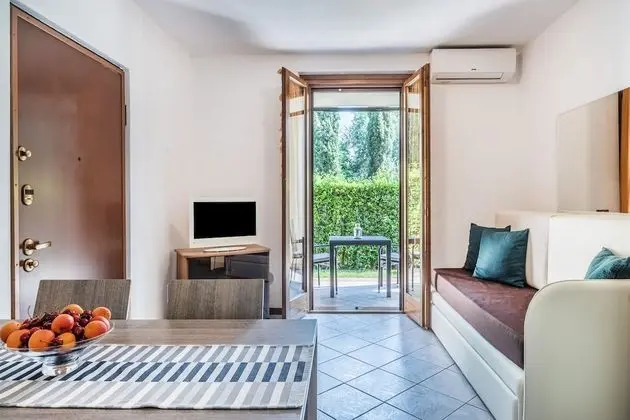 Apart Daire, 1 Yatak Odası, Avlu Manzaralı