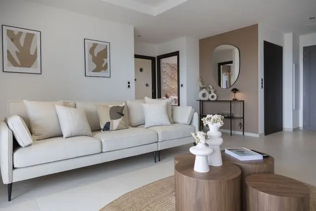 Superior Apart Daire, 2 Yatak Odası, Balkon, Denize Bakan