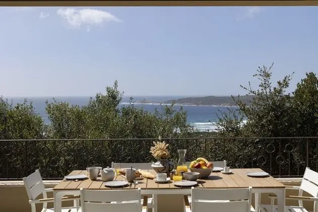 Superior Apart Daire, 2 Yatak Odası, Balkon, Denize Bakan