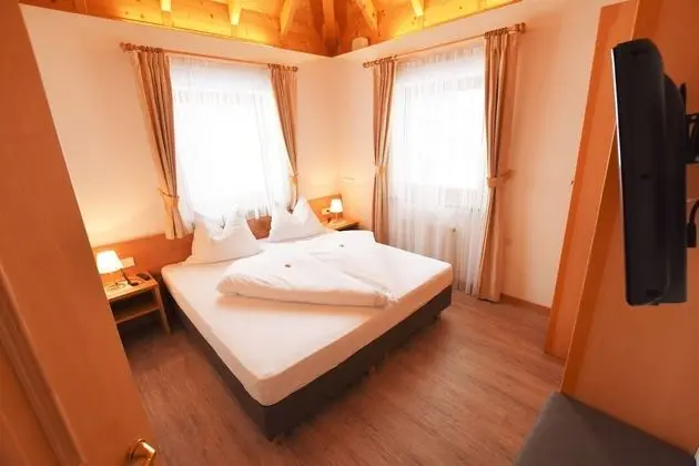 Suite Sella-Turret
