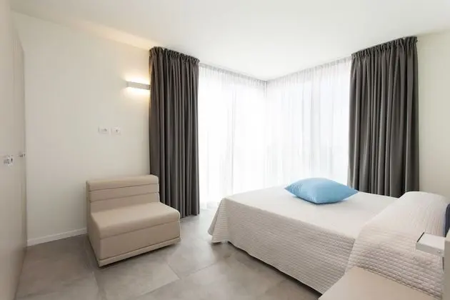 Superior Apart Daire, Deniz Manzaralı