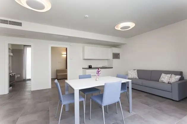 Superior Apart Daire, Deniz Manzaralı