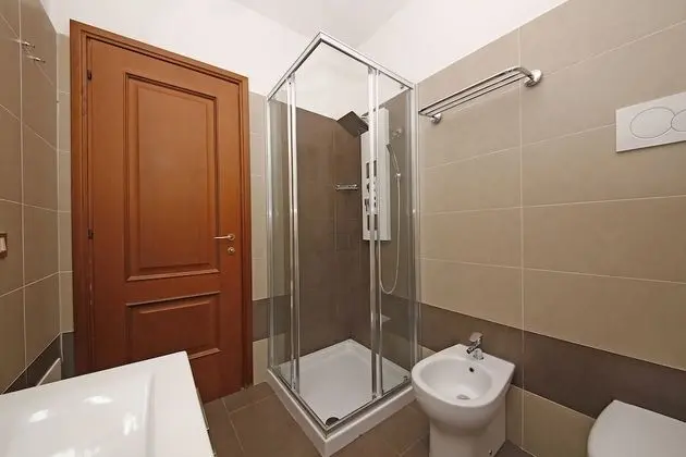 Standard Apart Daire, 2 Yatak Odası, Göl Manzaralı, Ek Bina