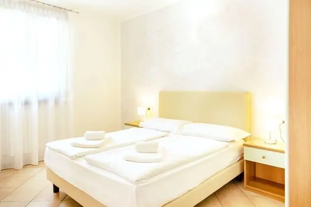 Superior Apart Daire, 2 Yatak Odası, Göl Manzaralı