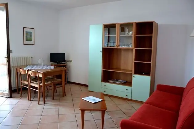 Superior Apart Daire, 2 Yatak Odası, Göl Manzaralı