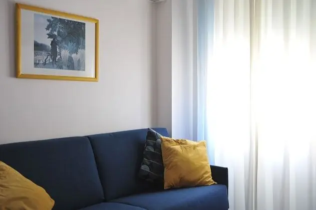 Basic Stüdyo, Avlu Manzaralı