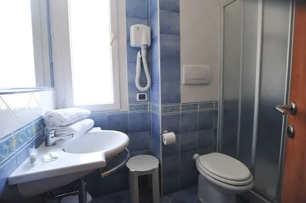 Basic Stüdyo, Avlu Manzaralı