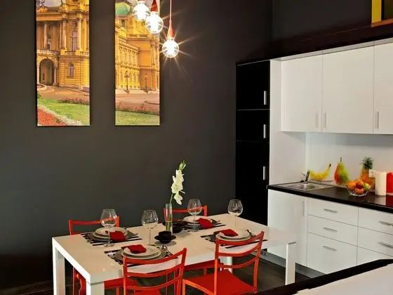 Deluxe Apart Daire, Mutfak, Zemin Kat