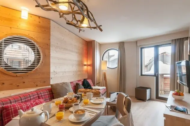 Appartement 6 personnes - 2 chambres - Balcon