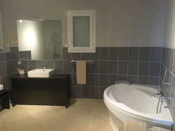 Exclusive Tek Büyük Yataklı Oda, Sıcak Su Havuzu