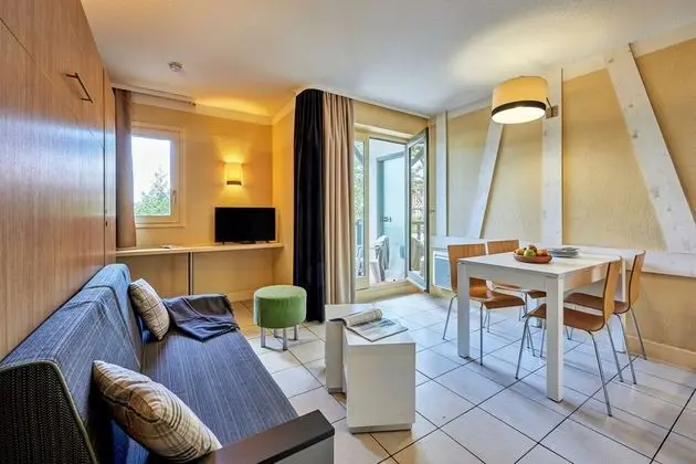 Standard Stüdyo, Balkon